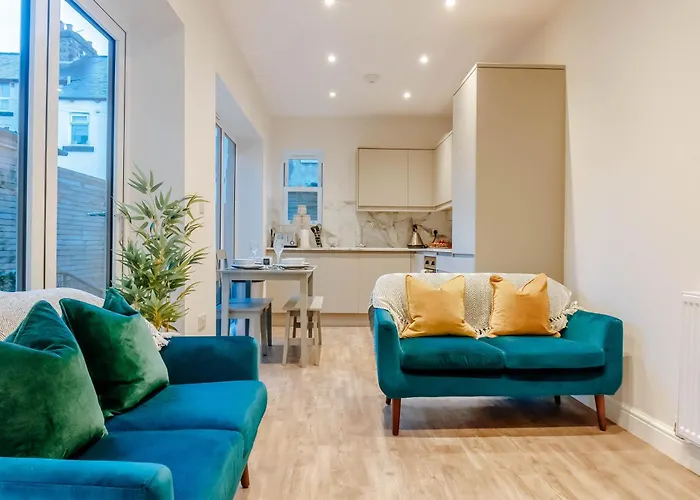 Mayfield - Central Harrogate Apartment - Ground Floor