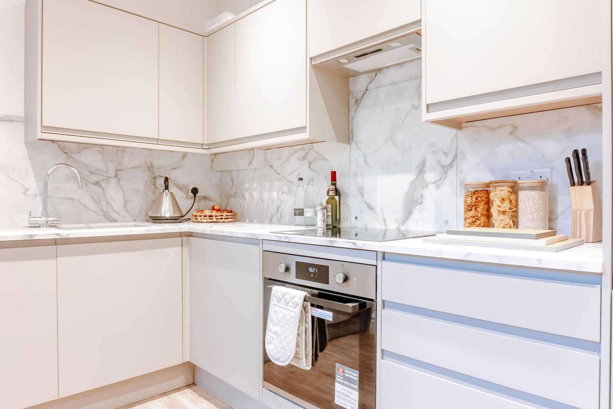 Apartment Mayfield - - Ground Floor *