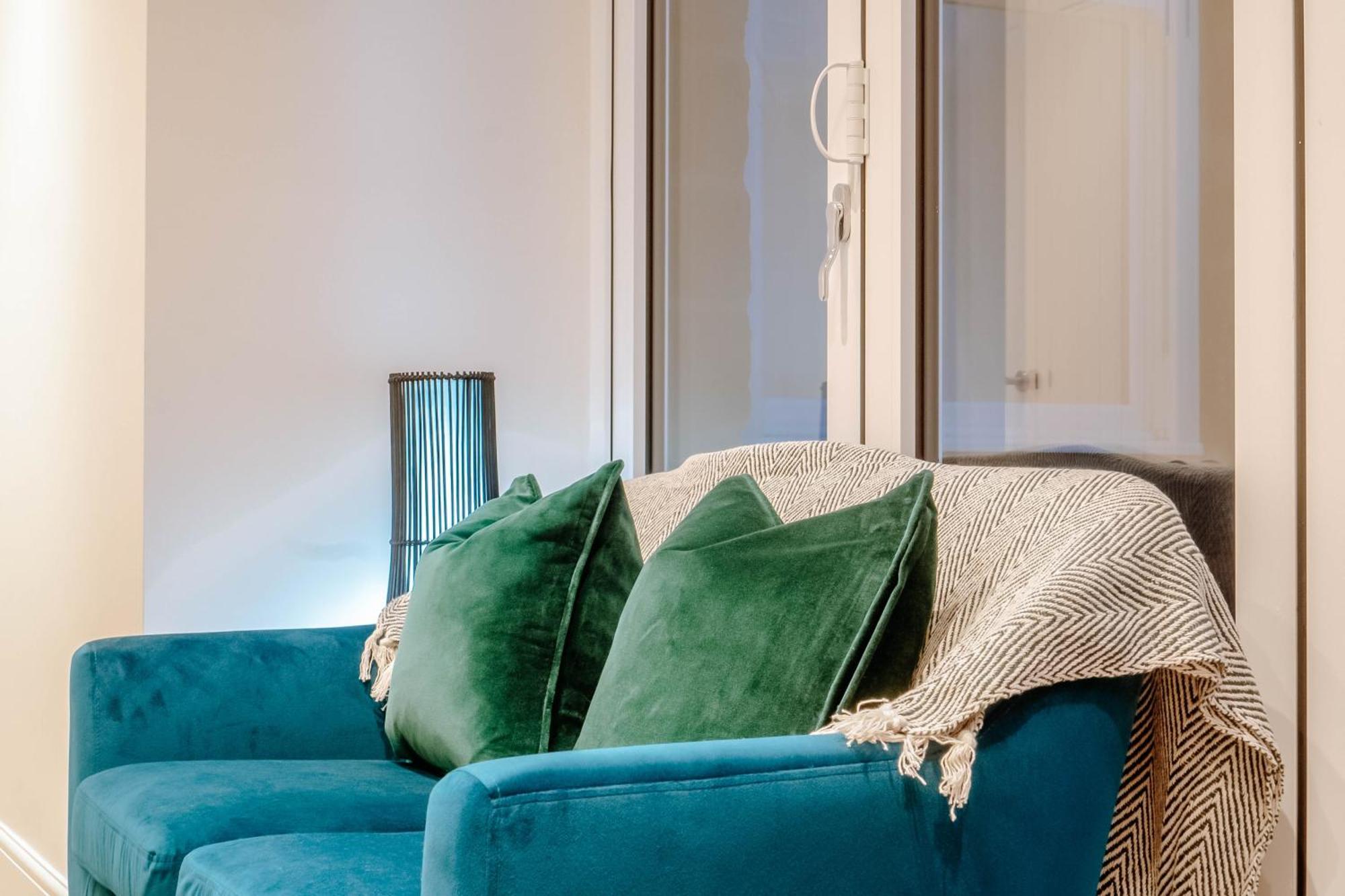 Mayfield - - Ground Floor Apartment *